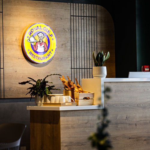 Royal social5